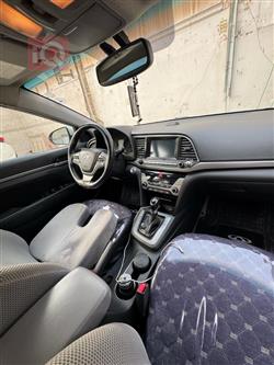 هیۆندای ئەلەنترا